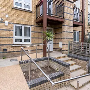 Guest house Luxury 5bd, London